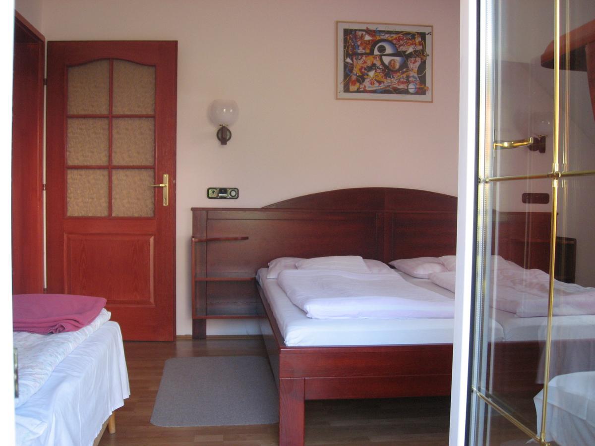 Pannon Panzio Restaurant Hotel ปานอนฮัลมา ห้อง รูปภาพ